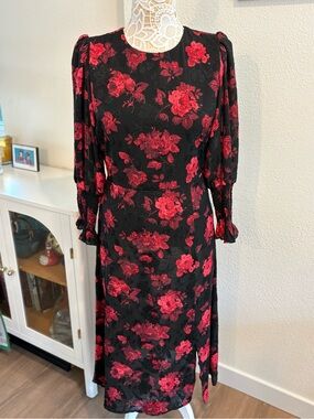 Chelsea28 Black & Red Floral Long Sleeve Midi Dress- size M